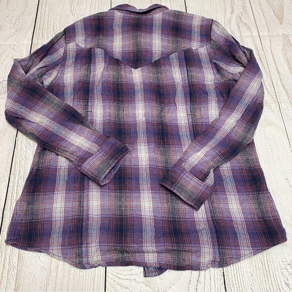 Duluth Trading Co Purple Plaid Western style Shirt pearl snaps Medium - Picture 5 of 8